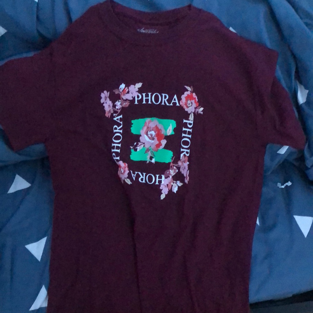 Phora Tee